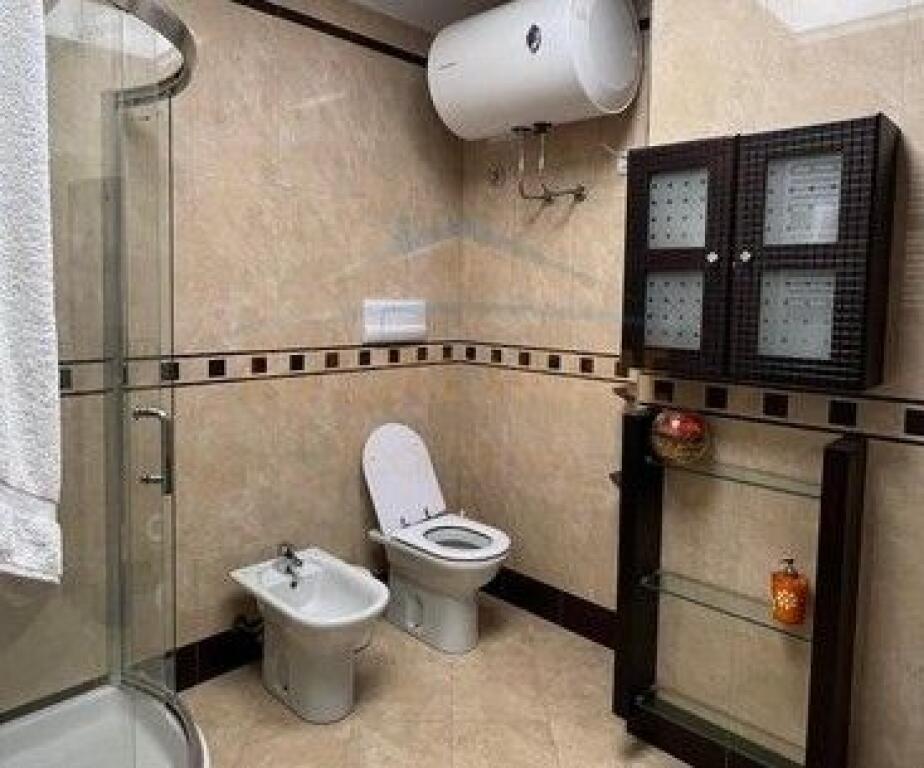 Rent, Apartment 3+1+2, Near Downtown, Tirana