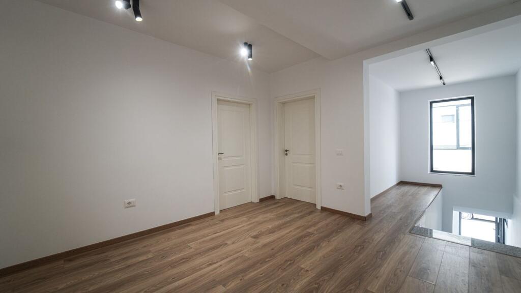 Business Premises for Rent in Neighborhood 2 in Durres