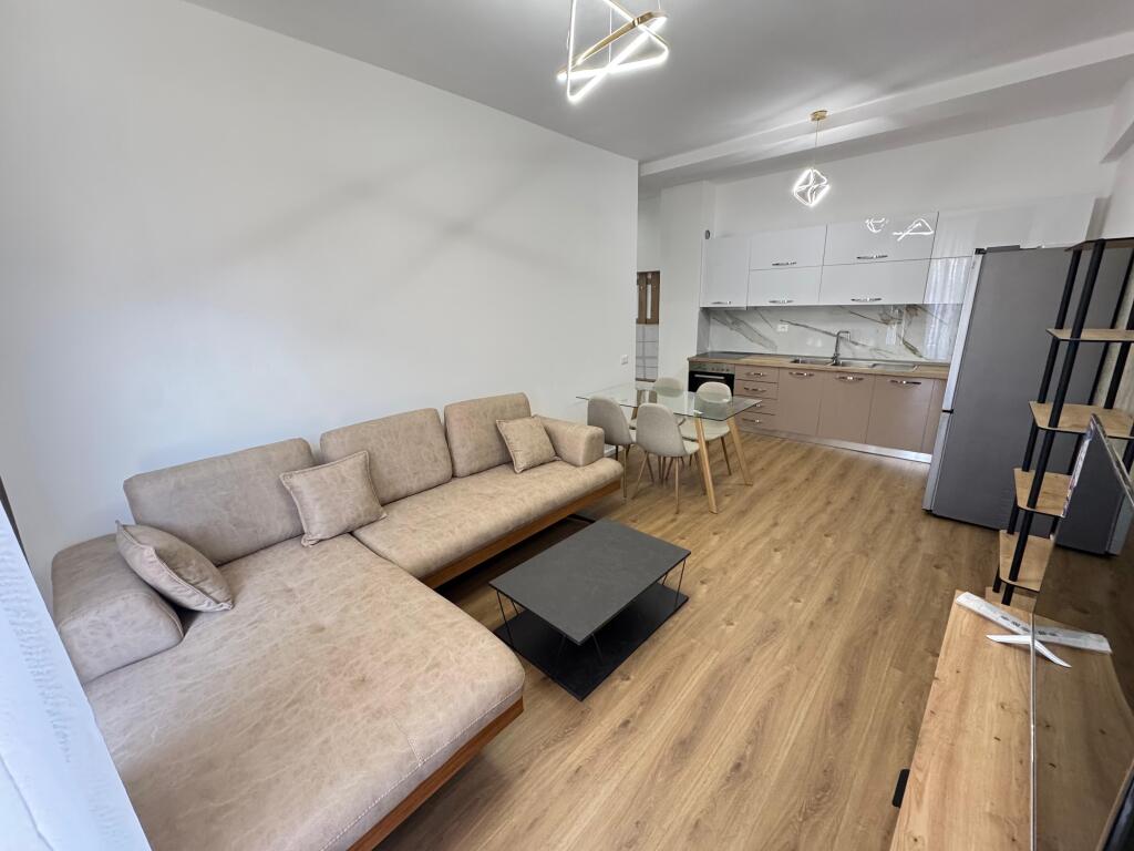 Oxa Apartament me qera 1+1+parkim