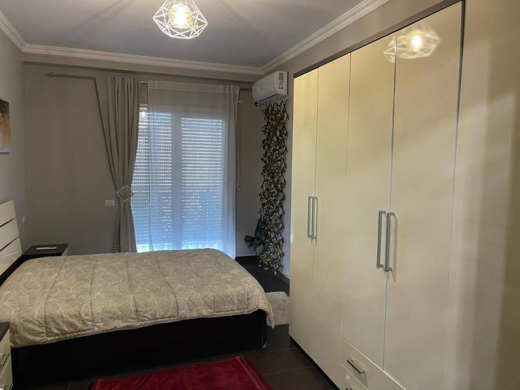 Rent Zogu Zi , 2+1+2