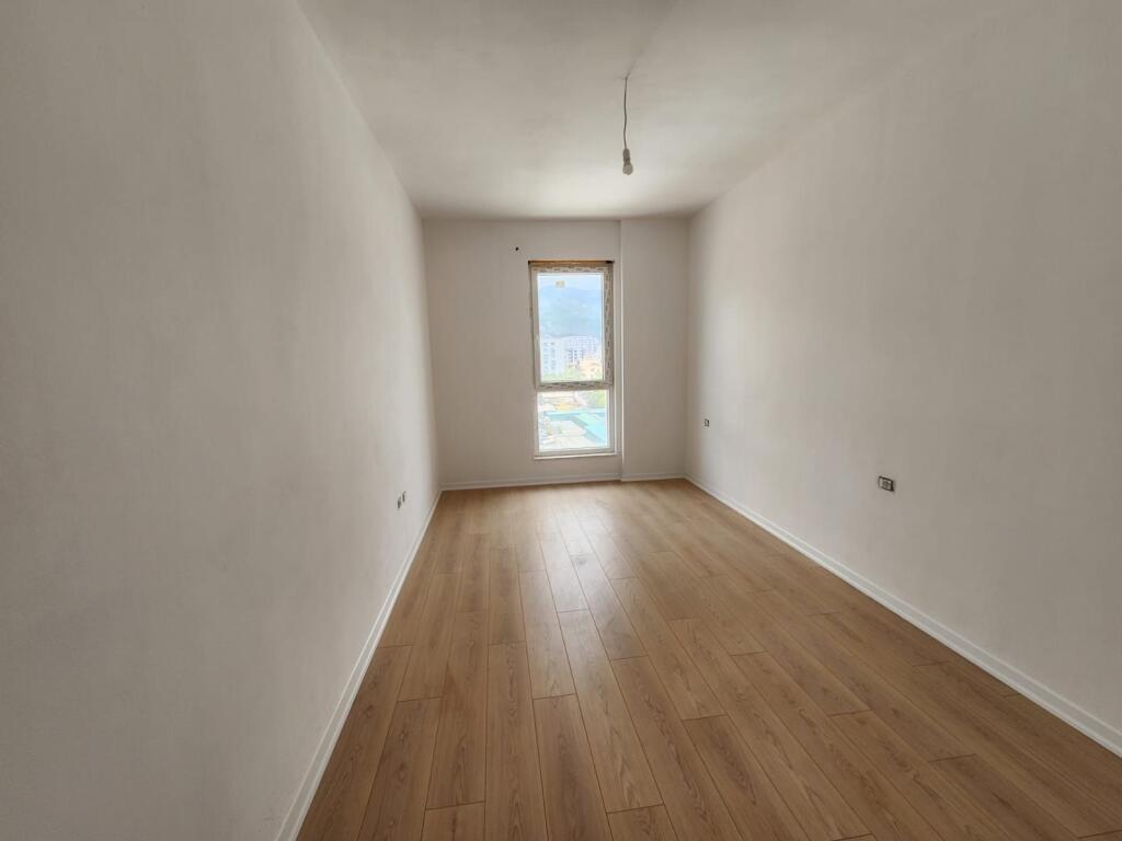 1+1 for sale at 5maji