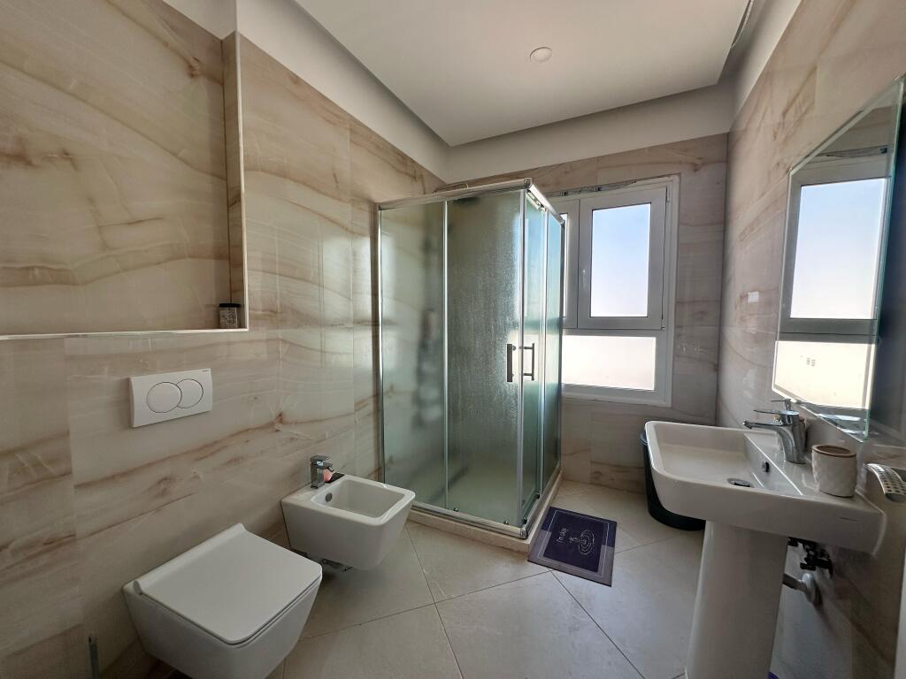 Penthouse  Garage for Long-Term Rent, Vlora