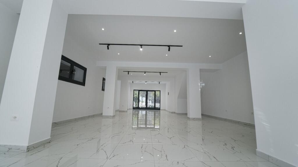 Business Premises for Rent in Neighborhood 2 in Durres