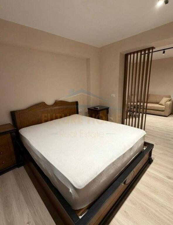Qera, Apartament 2+1, Oxhaku , Tiranë.