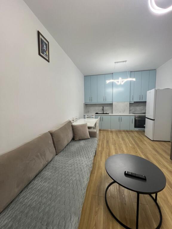 🏠 Appartamento 1+1 in Affitto – 📍 Ex Campo di Aviazione💰 60.000 lek / mese