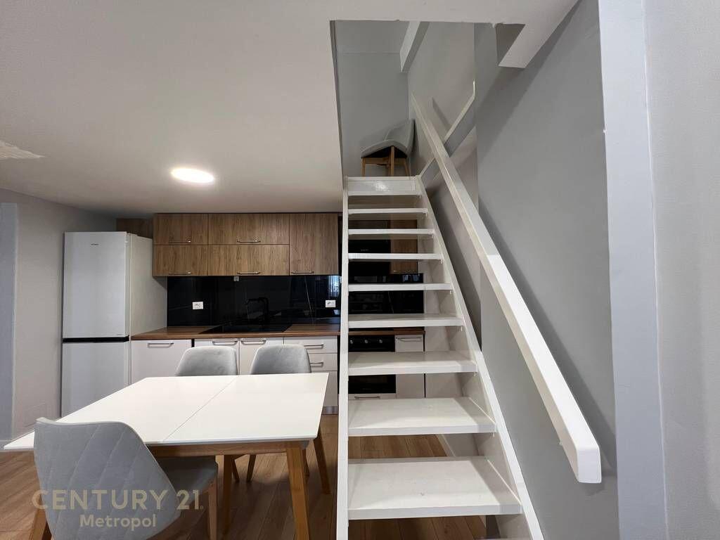 JAP PER QIRA APARTAMENT DUBLEKS 2+1, ME VERAND RRUGA BILL KLINTON!
