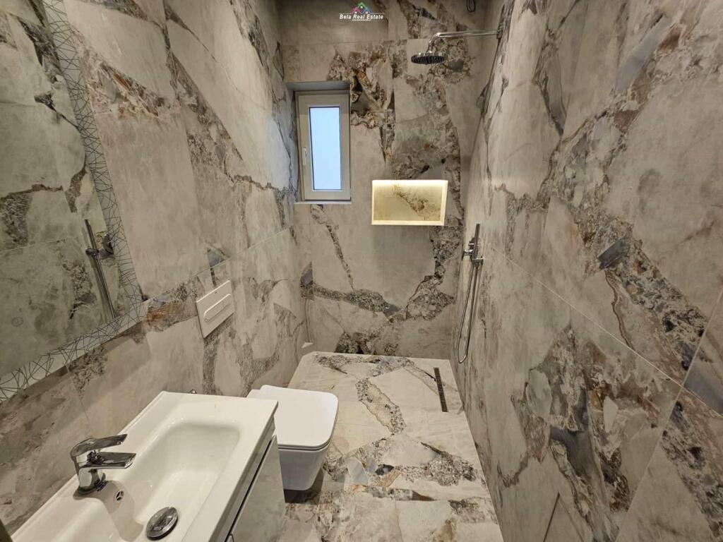 Villa a 2 Piani in Affitto presso Tek Garden Building (ID BV22548) Tirana