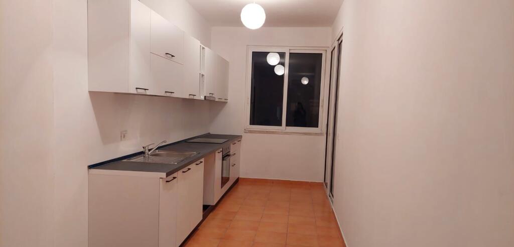 Apartament 2+1+2 me qera tek Fratari ne Astir