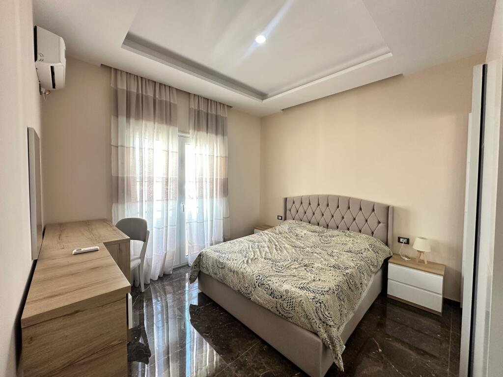 Penthouse  Garage for Long-Term Rent, Vlora