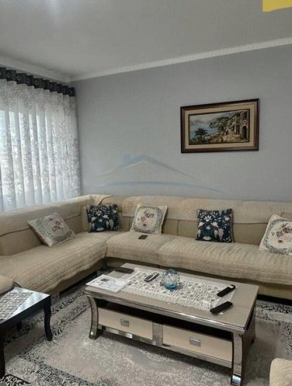 In vendita, Appartamento 2+1, Via Dajtit Fresk, Tirana