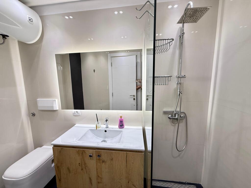 📣 QERA SUPER Apartament 2+1 📍 Ish Blloku, Prane Universitetit Juridik ✨
