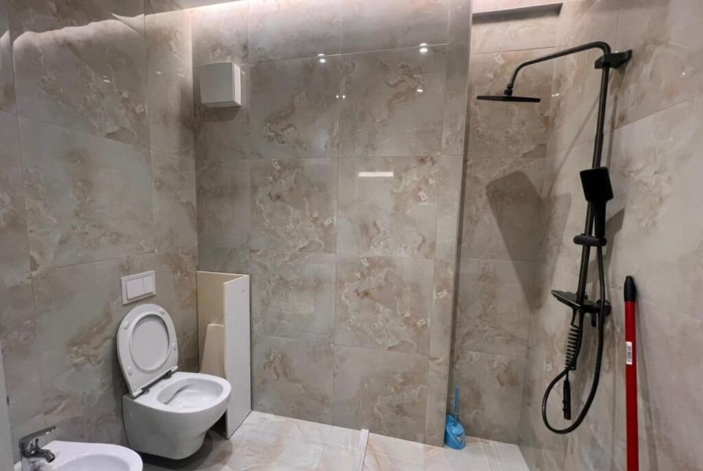 ✨ Appartamento 2+1 in Affitto in Via Dibra – Ambiente Investito &amp; Balcone