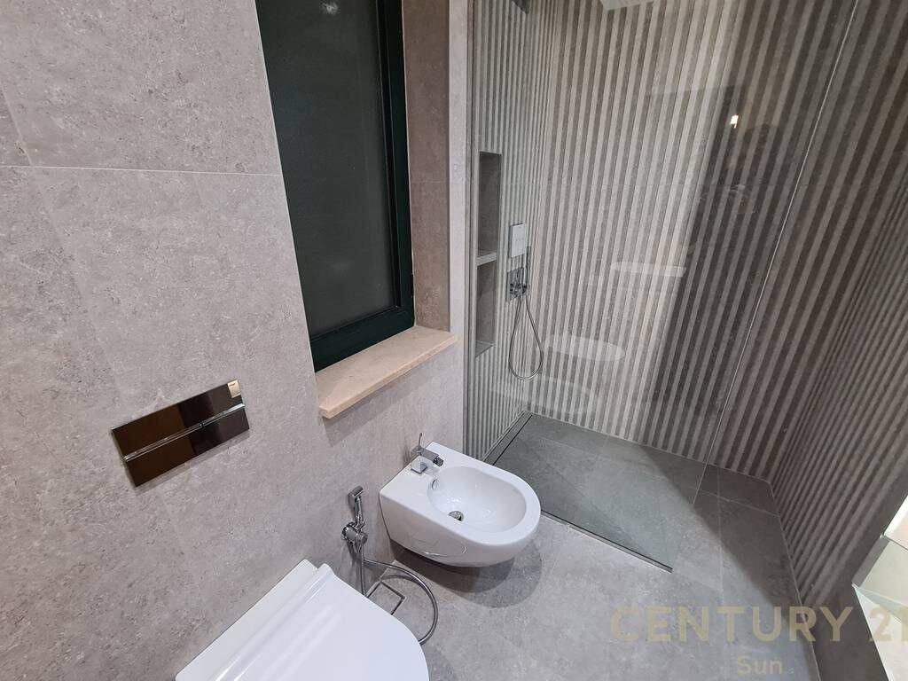 APARTAMENT 2+1 PER QIRA PRANE LIQENI ARTIFICIAL