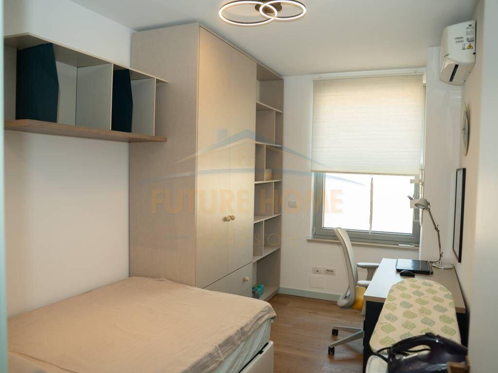 Qera, Apartament 3+1+2, Stadiumi Dinamo