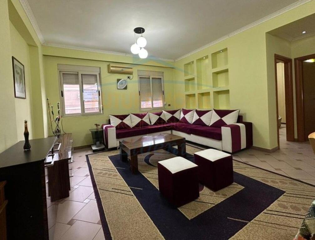 Qera, Apartament 1+1+Studio, Rruga e Bogdanëve.