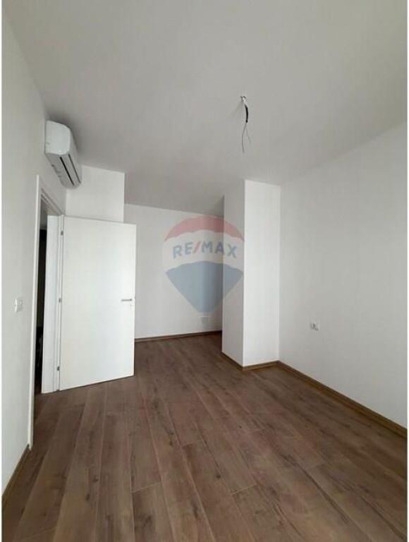 Jepet me qira ambient per zyra te ZOGU I ZI
