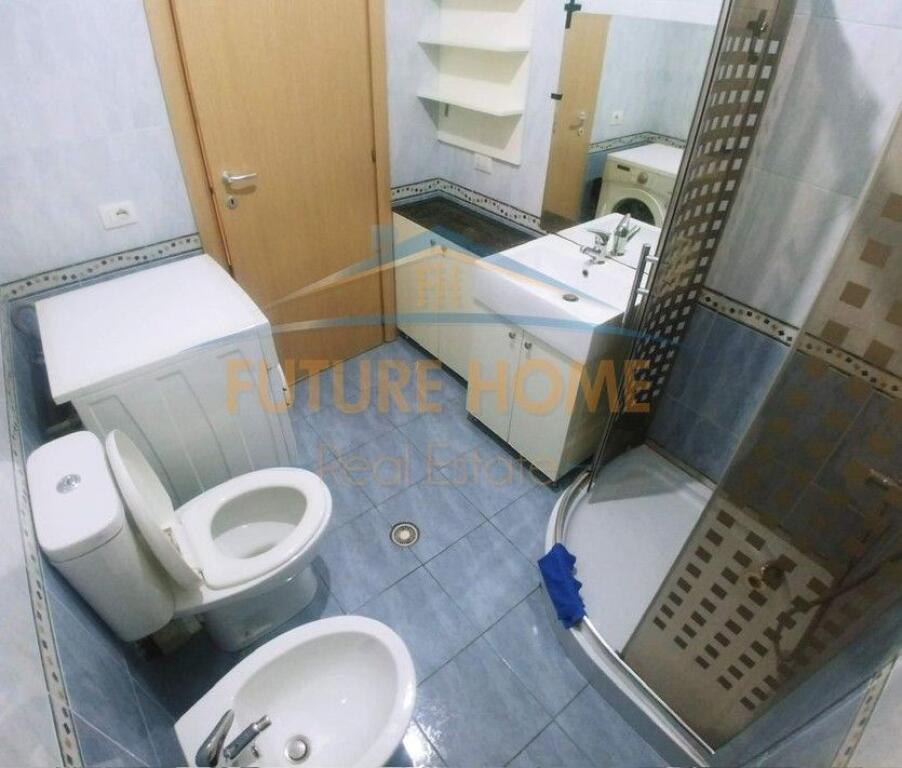 Appartamento 1+1+POSTO AUTO, Liqeni i That.