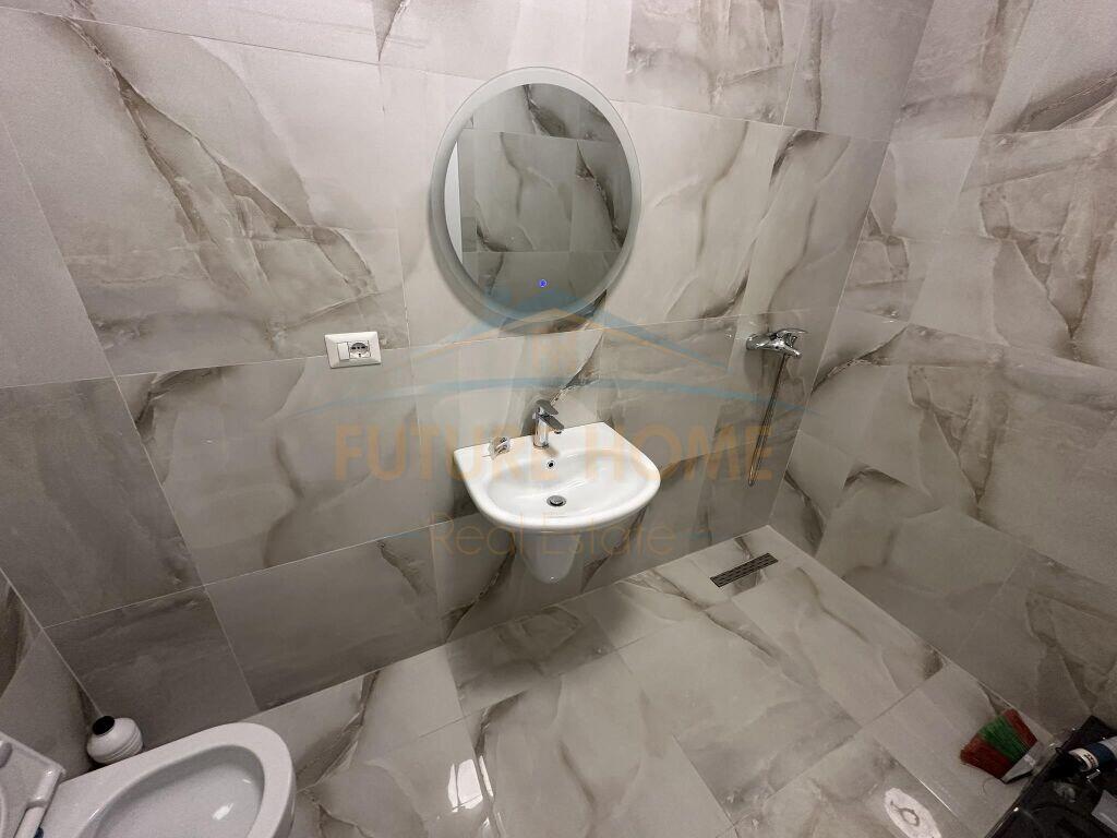 Qera, Apartament 2+1+2, Yzberisht.