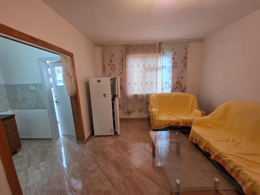 Apartament 1+1 me qera tek Ish Parku 21 Dhjetori