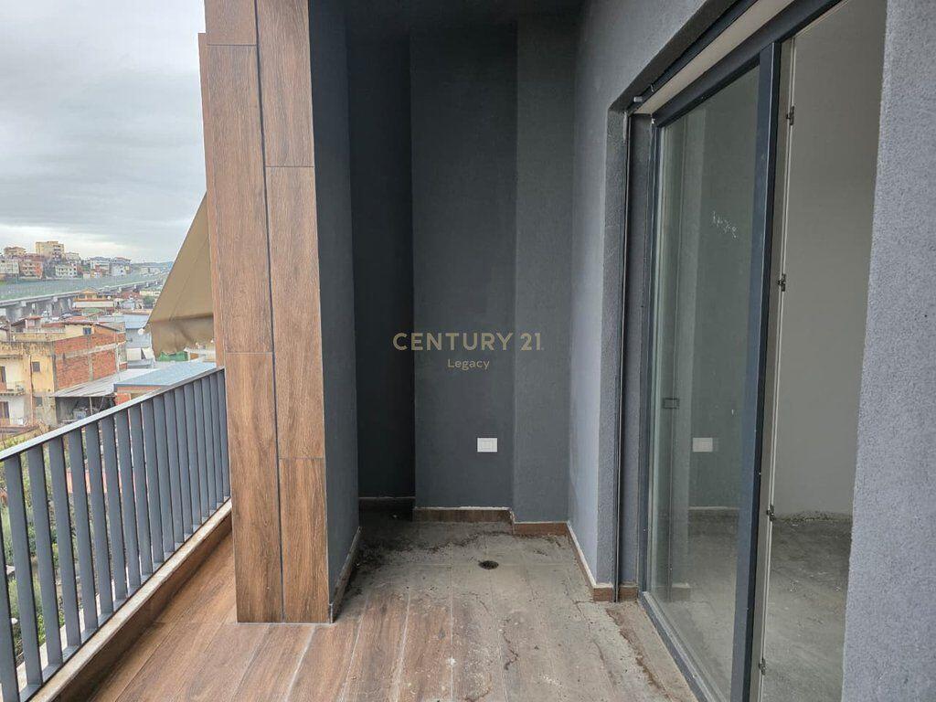Apartament 2+1 në shitje Ali Demi!! ulet cmimi !!