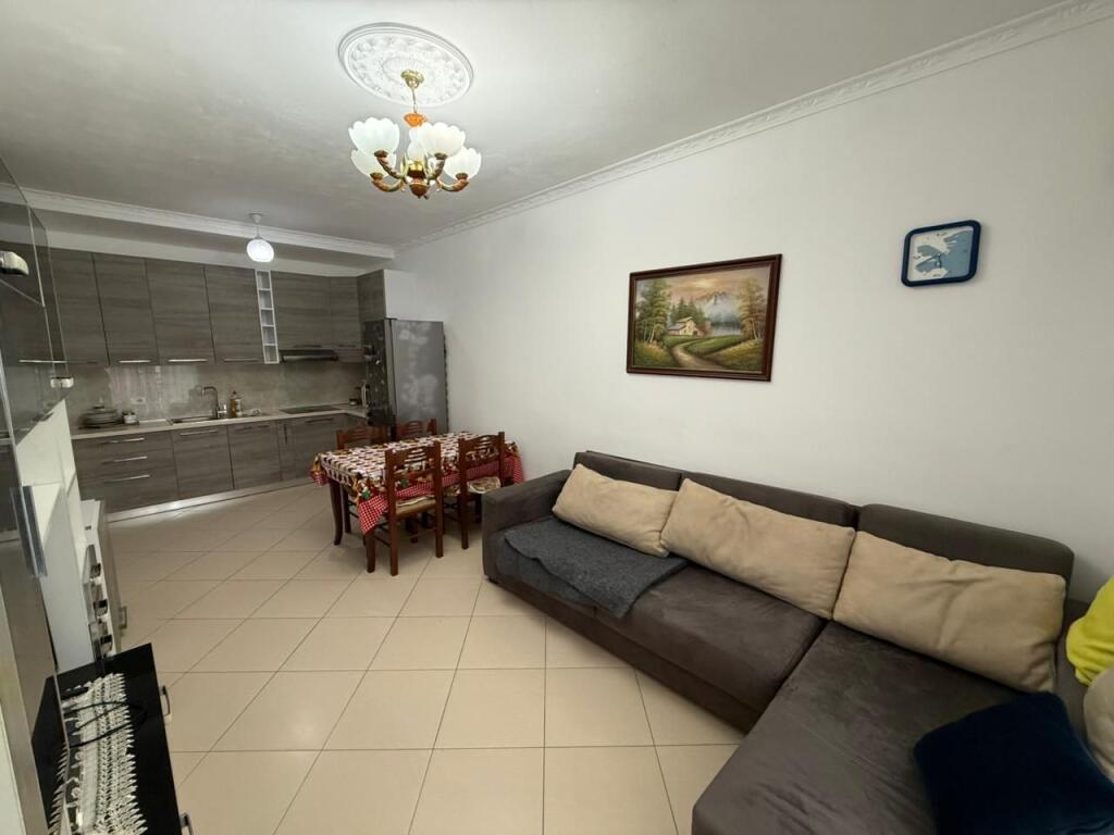 🏡 Apartment 1+1 with Balcony for Rent – Golden Park💰 45,000 lek / month