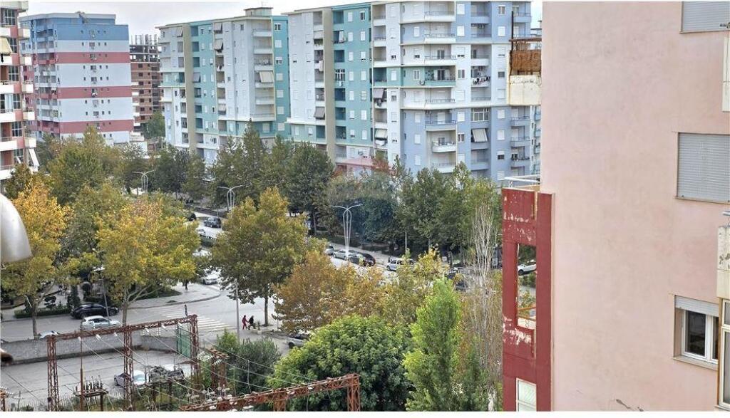 Apartament 2+1+2 në shitje, Rr. e Çipajve, Vlorë 186 000€ (i negociueshem)