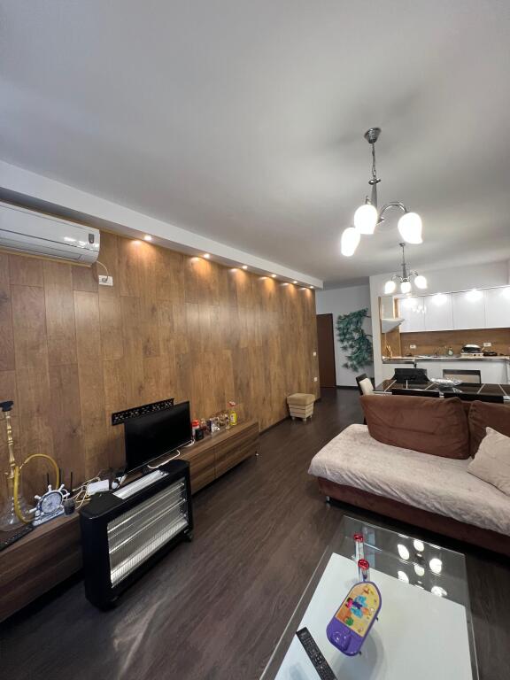 Shitet Super Apartament 2+1+2.Astir