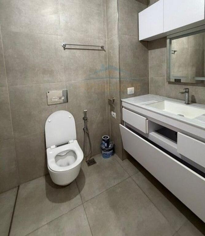 Office space for rent at the Paris Municipality.