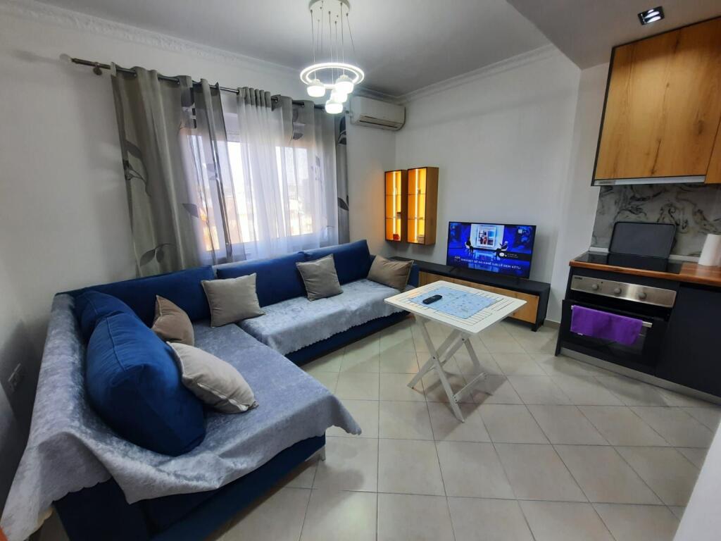 Shitet Apartament 2+1 lagja 13 durres