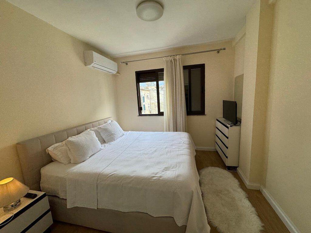 Shitet, Apartament 2+1,Sheshi Willson, Tirane