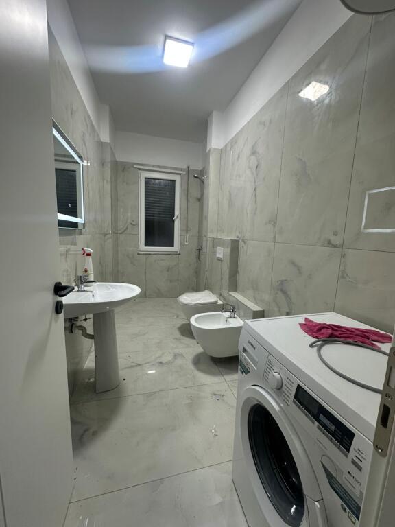 APARTAMENT ME QERA 2+1+2