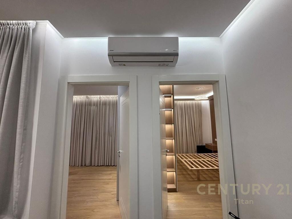 Apartament 2+1 per qira te ish fusha e aviacionit.