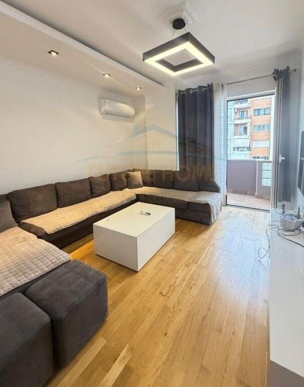 Affitto, Appartamento 2+1+2, Rotonda Nuova Anello, Tirana.