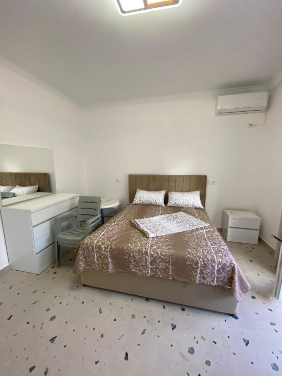 Vendesi in vendita Appartamento 3+1+2 Quartiere 17 a Durazzo