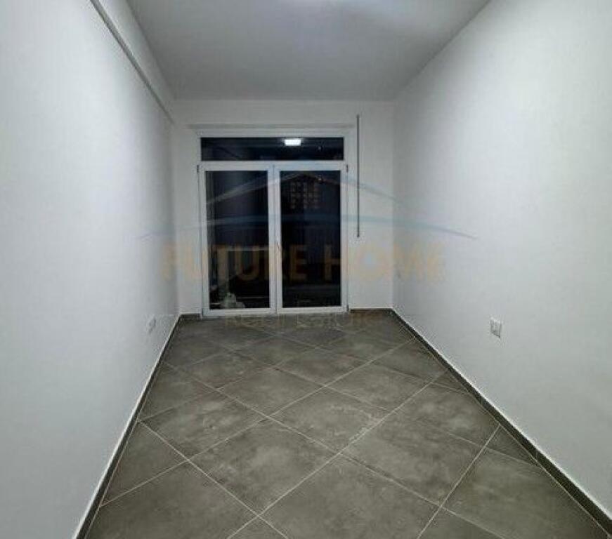Qera Apartament 1+1 tek 5 Maji.