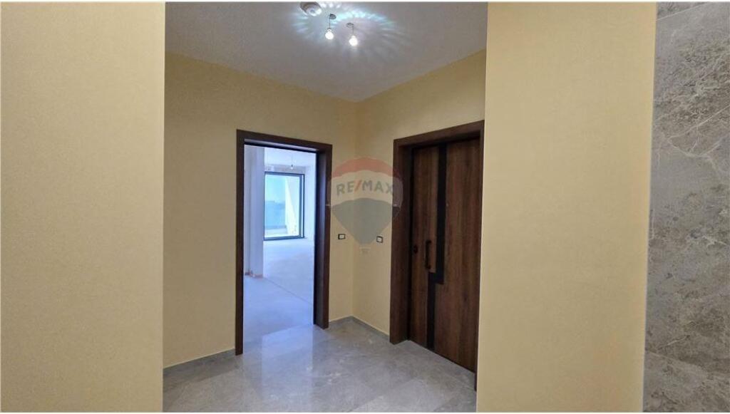 Apartament 1+1 me pamje nga deti prane Marina Bay 3500€/m2 (i negociueshem)