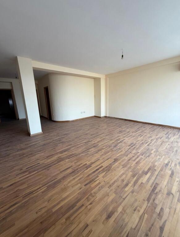 Edificio commerciale in vendita a Sauk, per hotel, cliniche ecc.