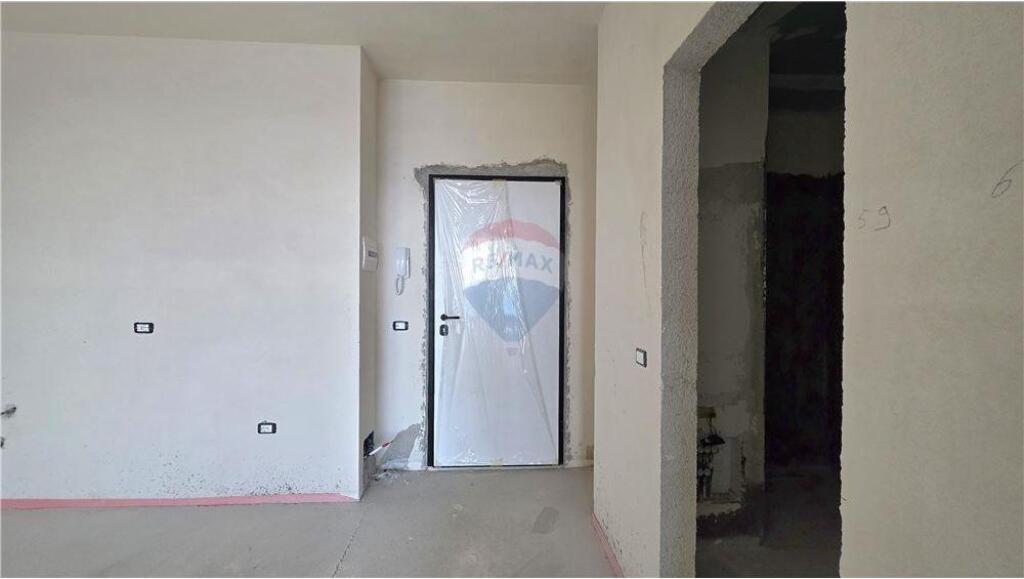 Apartament 1+1 me pamje nga deti prane Marina Bay 3500€/m2 (i negociueshem)