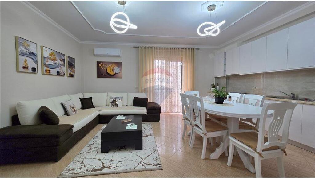 Apartament 2+1+2 në shitje, Rr. e Çipajve, Vlorë 186 000€ (i negociueshem)