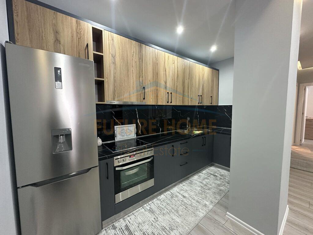 Qera, Apartament 2+1+2, Yzberisht.