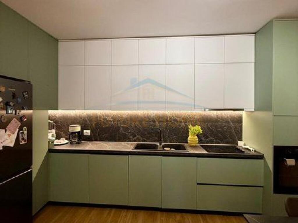 For sale, Apartment 2+1, Barricades Street, Tirana