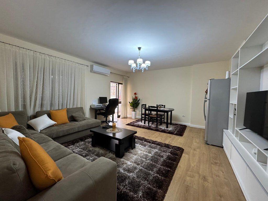 Shitet, Apartament 2+1,Sheshi Willson, Tirane