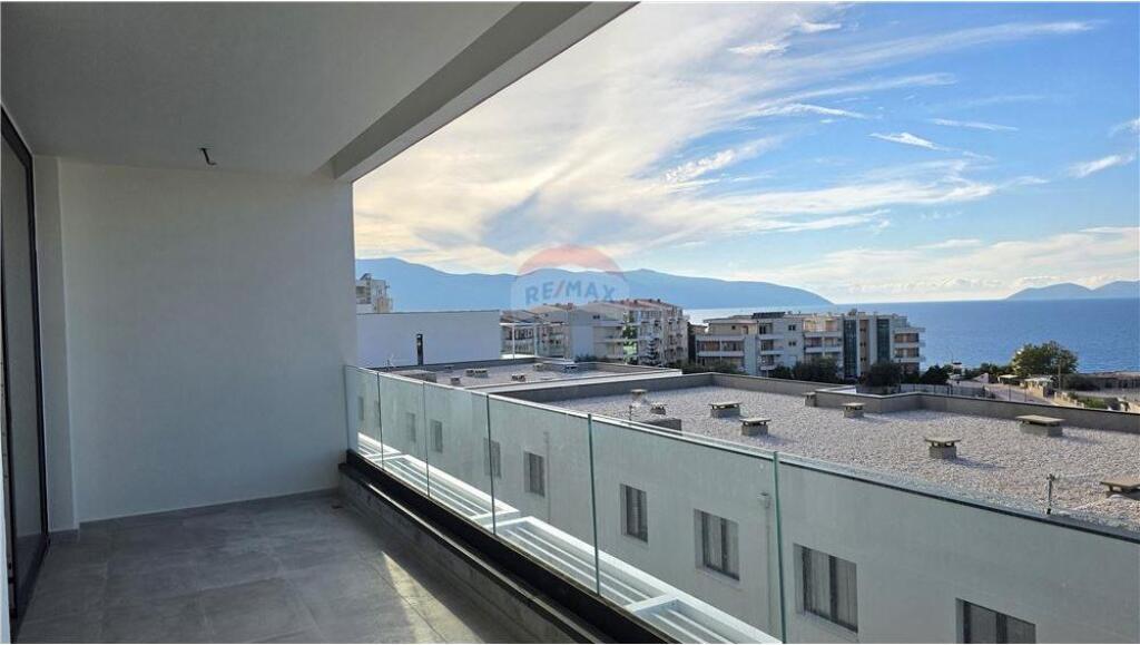 Apartament 1+1 me pamje nga deti prane Marina Bay 3500€/m2 (i negociueshem)