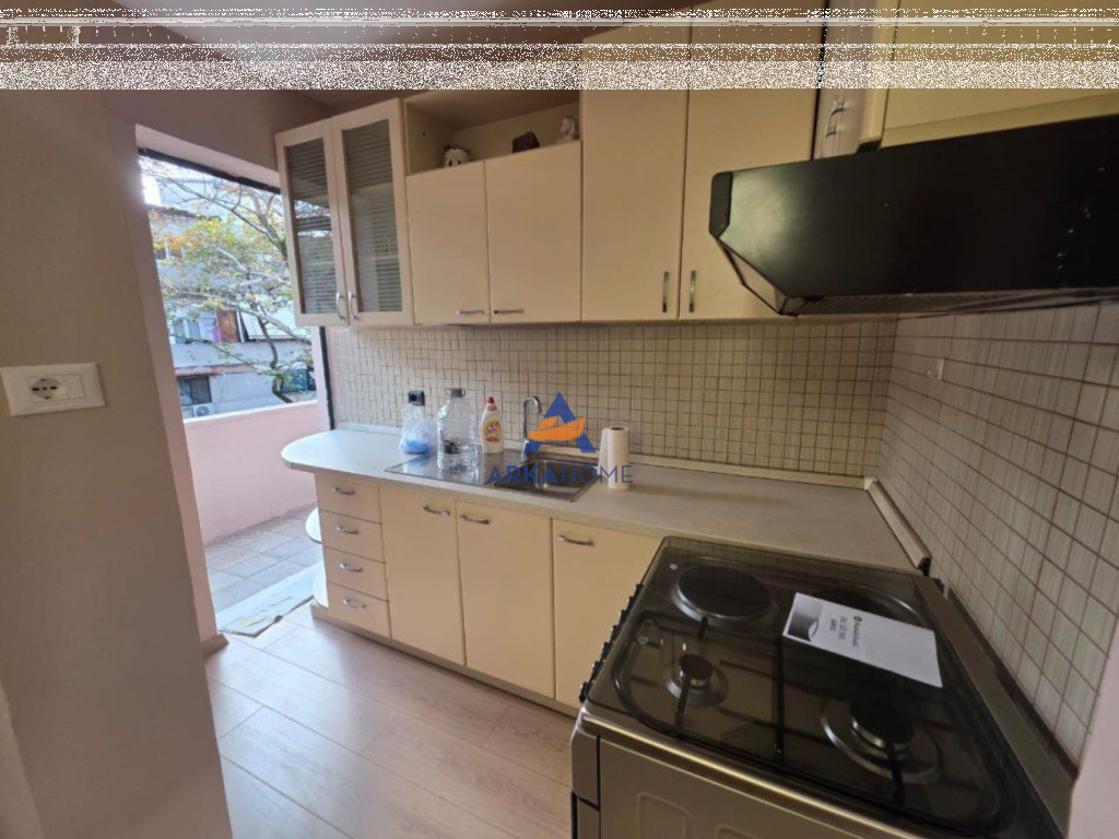 AFFITTASI APPARTAMENTO 1+1+BALCONE "IN VIA MYSLYM SHYRI" 60000 LEKE
