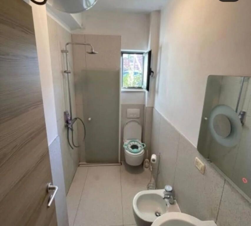 VENDESI APPARTAMENTO 2+1 VICINO A VIA KOSOVAREVE