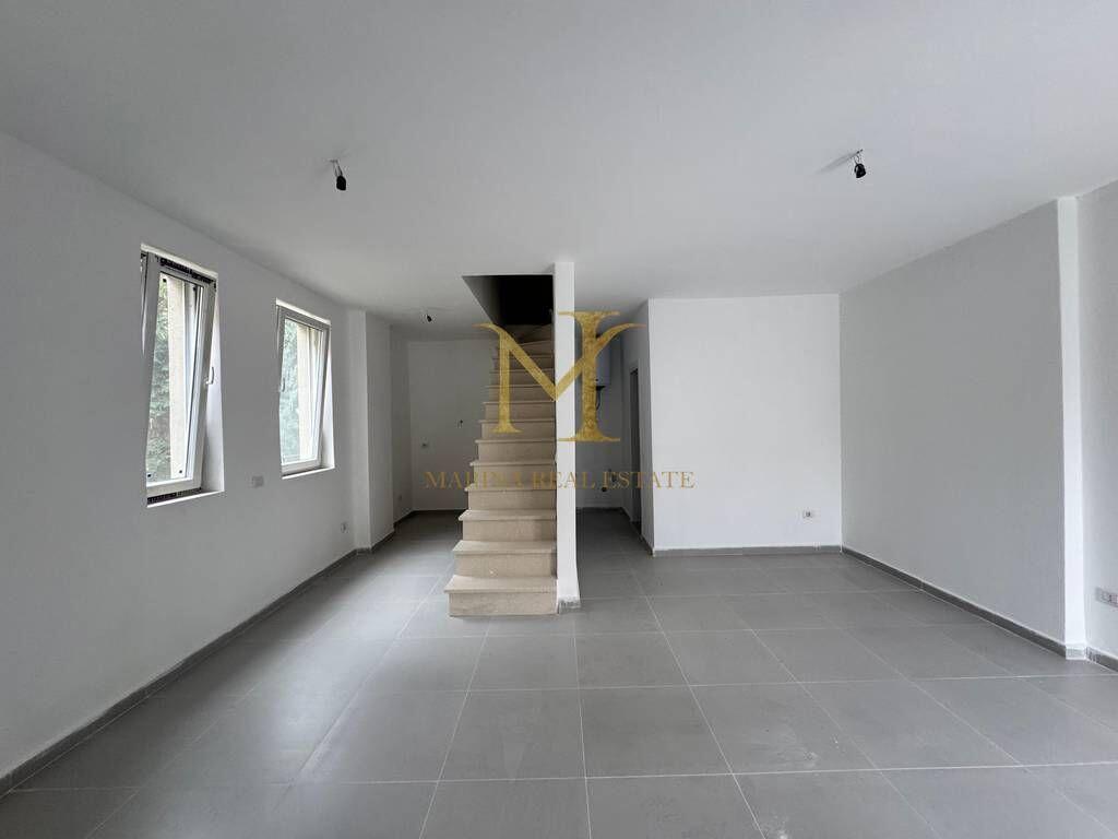 Duplex in vendita a Golem, Durres. Nuovo edificio 2025. 100m2.