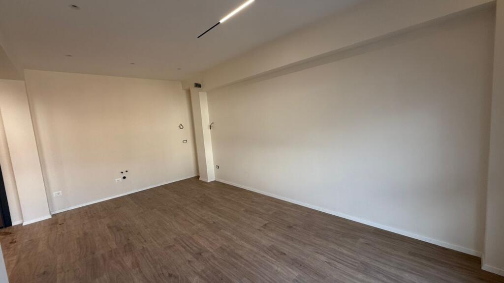 🏡 VENDESI APPARTAMENTO 1+1 – ALI DEM