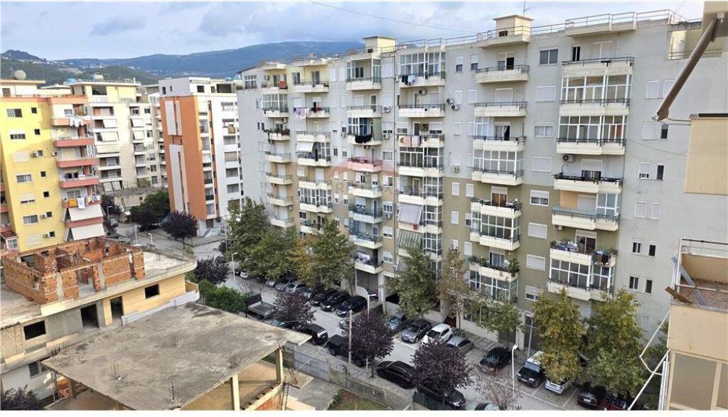Apartament 2+1+2 në shitje, Rr. e Çipajve, Vlorë 186 000€ (i negociueshem)