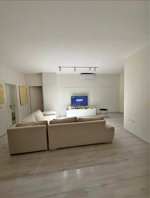 🏡 Apartament 2+1 + Garderobë + Depo me Qira – Mbikalimi i Komunës ✨