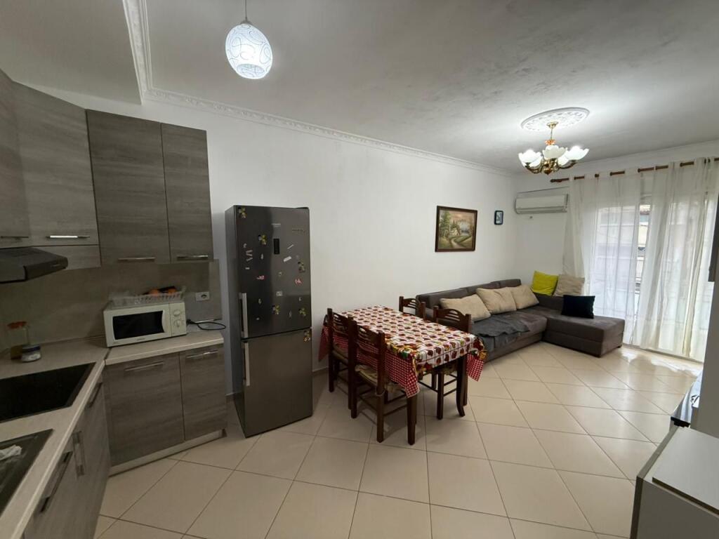 🏡 Apartment 1+1 with Balcony for Rent – Golden Park💰 45,000 lek / month